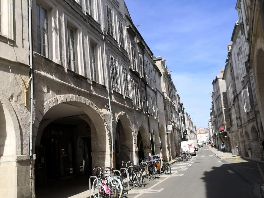 Appartamento Les Arcades, T2 En Hypercentre La Rochelle  Esterno foto